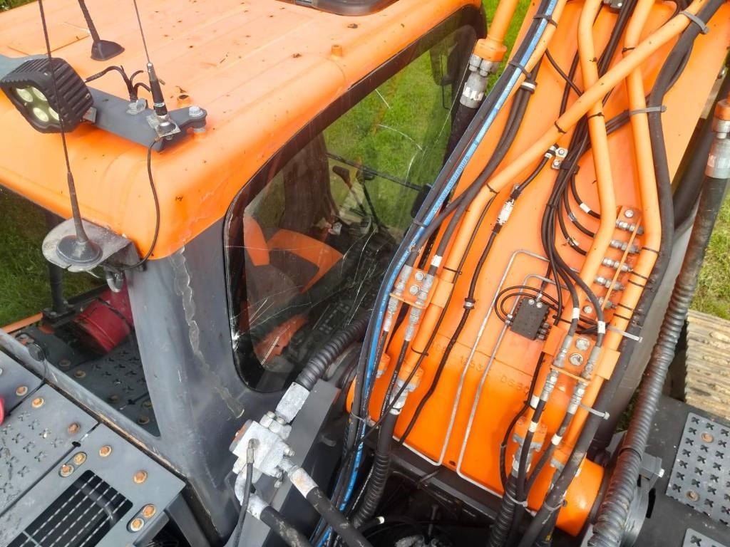 Doosan DX 300 LC 2017 - Image 8
