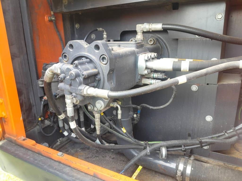 Doosan DX 300 LC 2017 - Image 11