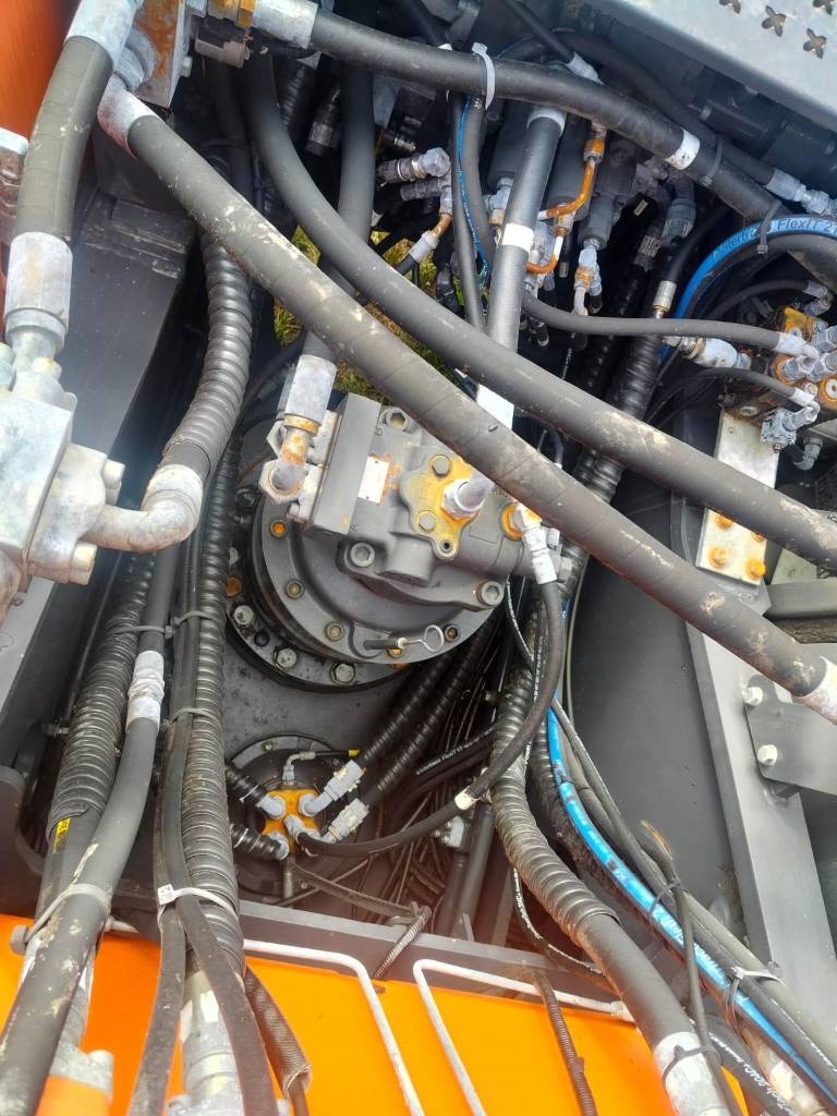 Doosan DX 300 LC 2017 - Image 9
