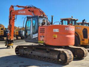 Hitachi ZX 225 US LC-3 2013