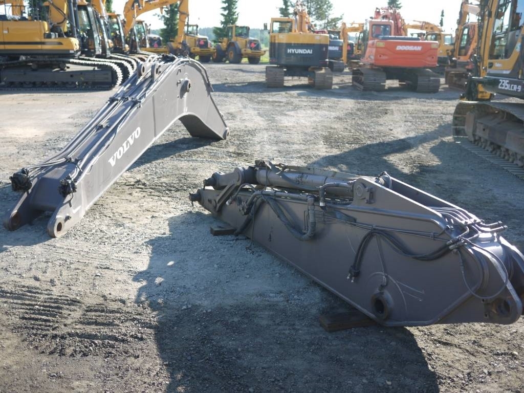 Volvo EC210 uusi puomisto - Image 4