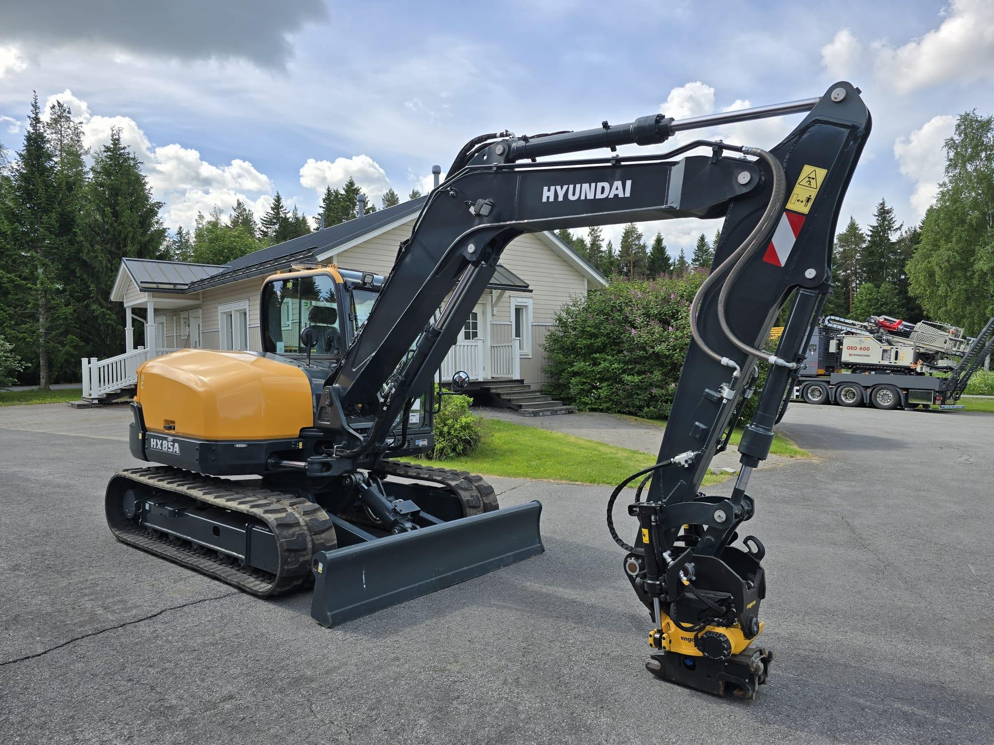 Hyundai HX85A - Image 2