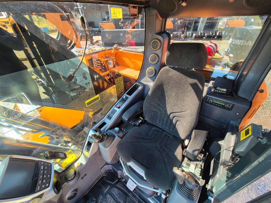 Hyundai HX 235 ALCRD 2021 - Image 7