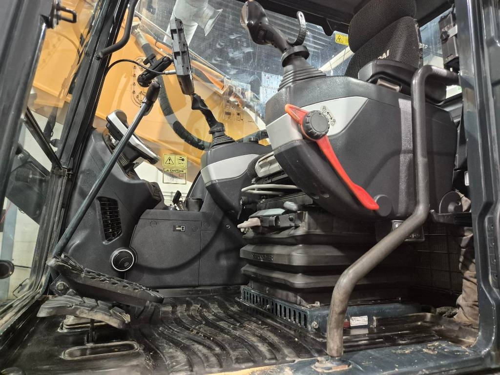 Hyundai HX 300 L 2017 - Image 6