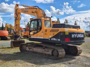 Hyundai R 220 LC-9A 2015
