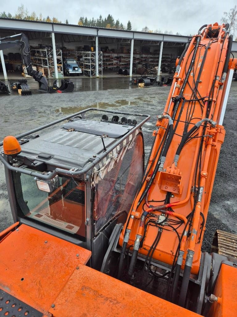 Hitachi ZX 350 LC-3 2010 - Image 23